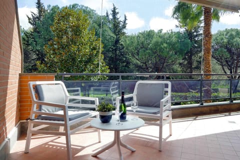Spring, Day, Garden, Balcony/Terrace, Garden view