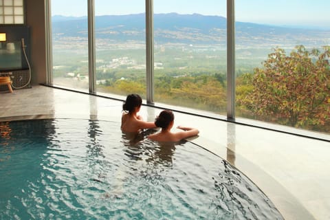 Hot Spring Bath, Mountain view, Public Bath