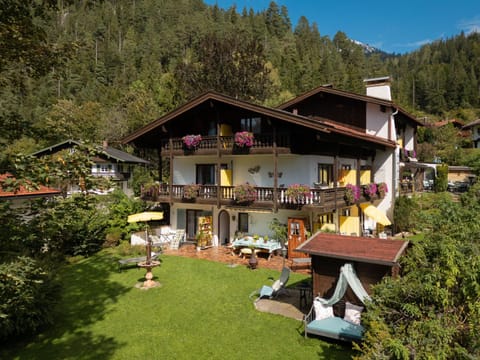 Property building, Garden