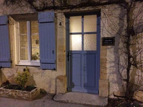 Property building, Facade/entrance, Night