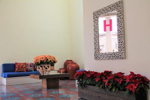 Living room, Lobby or reception