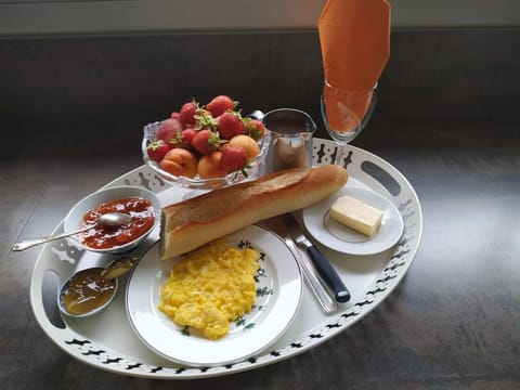 Breakfast, Continental breakfast