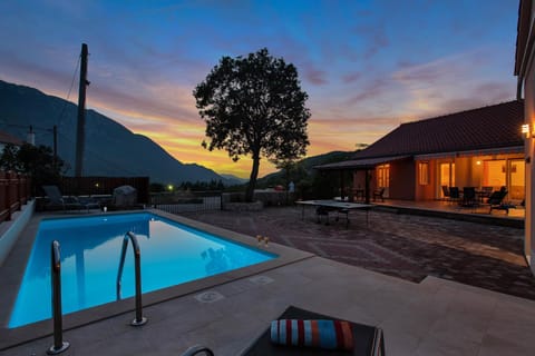 Property building, Swimming pool