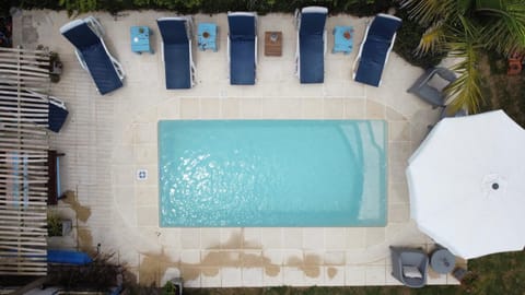 Patio, Day, Pool view, Swimming pool, sunbed