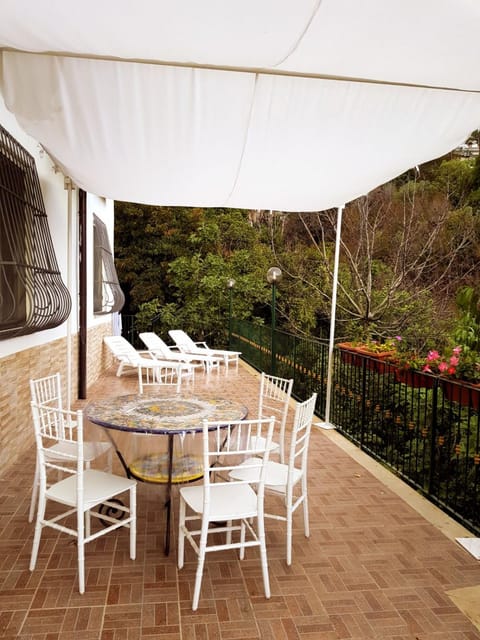 Casa Nives in Villa Emilia House in Vietri sul Mare