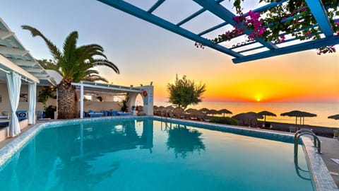 Beach, Swimming pool, Sunrise
