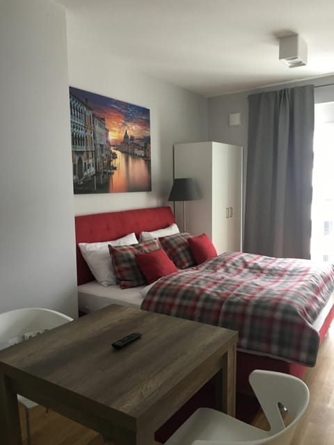 Bed, Photo of the whole room
