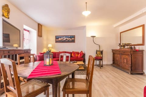 Le Gîte du Lavoir House in Centre-Val de Loire