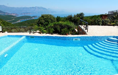 Sea view, Swimming pool