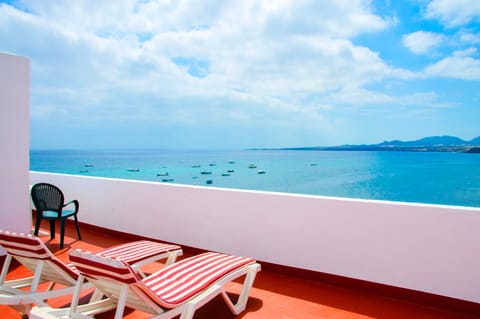 Balcony/Terrace, Mountain view, Sea view