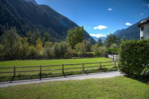 Property building, Natural landscape, Garden, Hiking