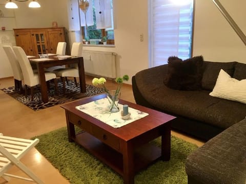 Living room, Photo of the whole room, Dining area