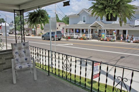 Property building, Street view, Location