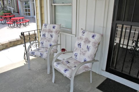 Patio, Balcony/Terrace, Seating area