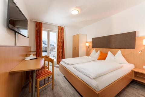 Erlys Cityhotel Bed and Breakfast in Schladming