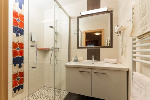 Erlys Cityhotel Bed and Breakfast in Schladming