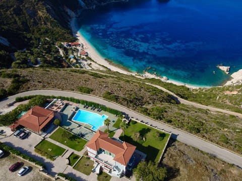 Property building, Bird's eye view, Swimming pool