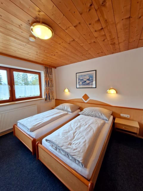 Pension Sattelkopf Bed and Breakfast in Saint Anton am Arlberg