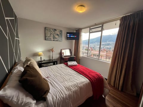 Bed, Photo of the whole room, Bedroom, Mountain view