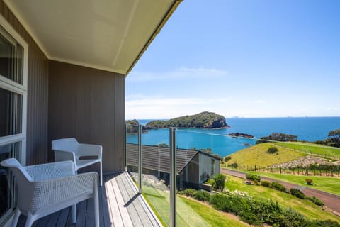 View (from property/room), Balcony/Terrace, Sea view