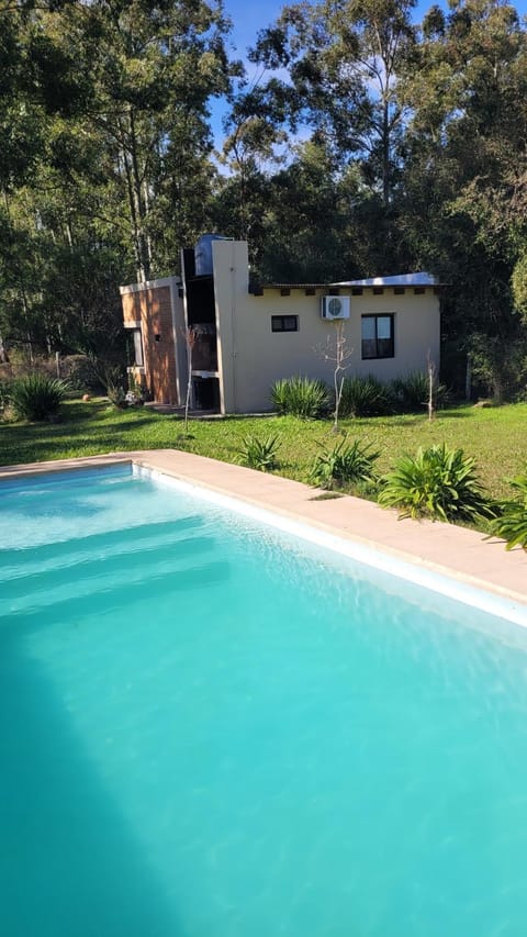 Property building, Day, Natural landscape, Garden, Pool view, Swimming pool