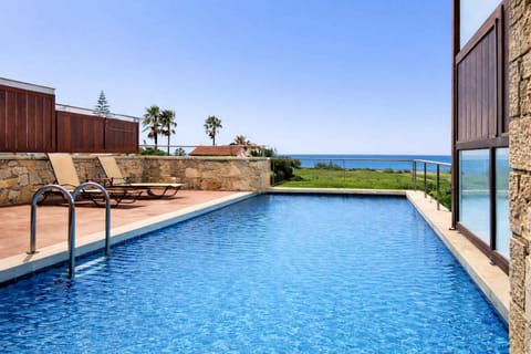 Patio, Pool view, Sea view, Swimming pool, Swimming pool, sunbed