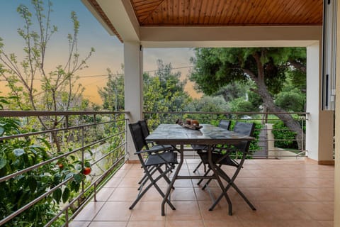 Spring, View (from property/room), Balcony/Terrace