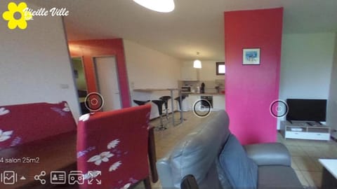 TV and multimedia, Seating area, Dining area