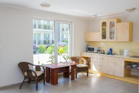 Communal kitchen, microwave, stove