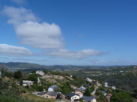 Neighbourhood, Garden view, Mountain view