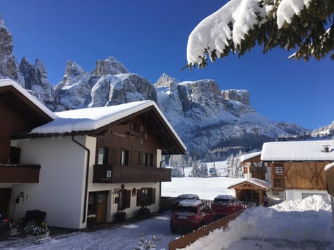 Property building, Winter