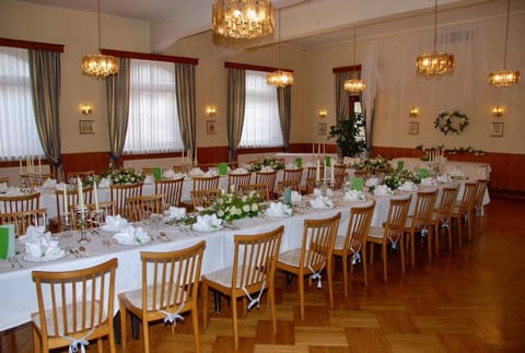 Banquet/Function facilities