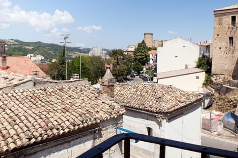Nearby landmark, Neighbourhood, Balcony/Terrace, City view, Landmark view, Street view