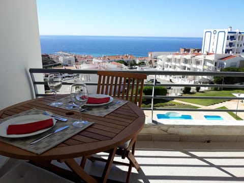View (from property/room), Balcony/Terrace, Sea view