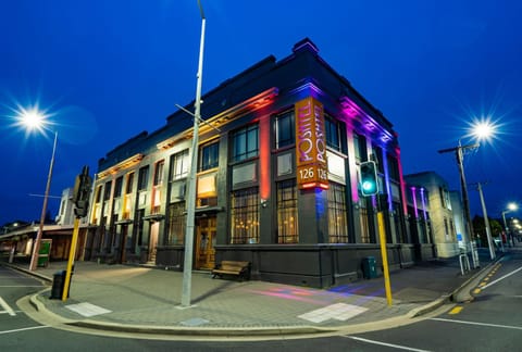 Facade/entrance