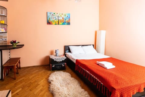 Bed, Kitchen or kitchenette, Bedroom