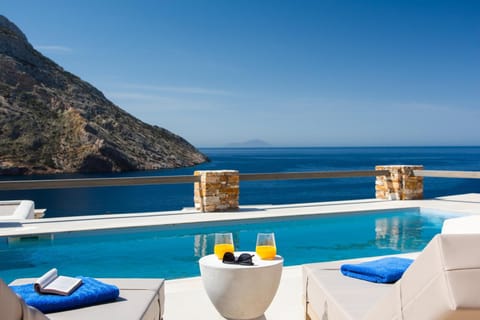 Summer, Swimming pool, Swimming pool, Breakfast