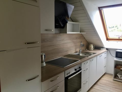 Property building, Kitchen or kitchenette, Living room