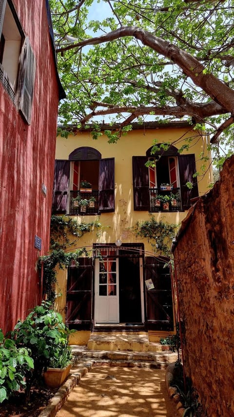 Property building, Facade/entrance