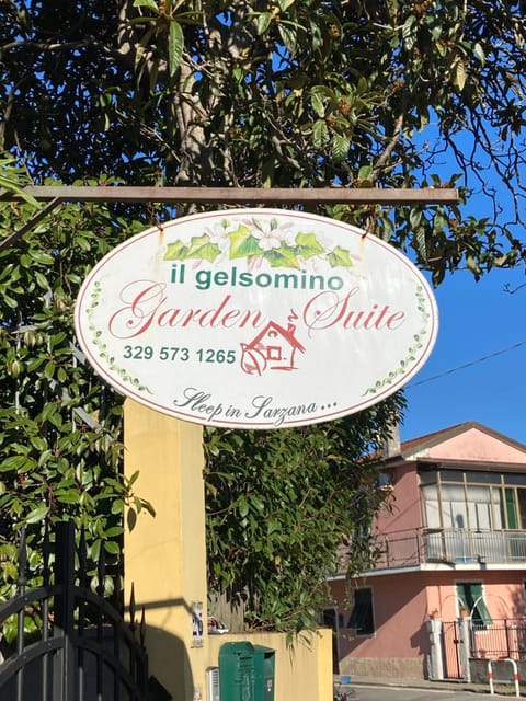 Il Gelsomino Garden Suite House in Sarzana