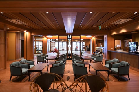 Lounge or bar, Internal: Not applicable to any particular room