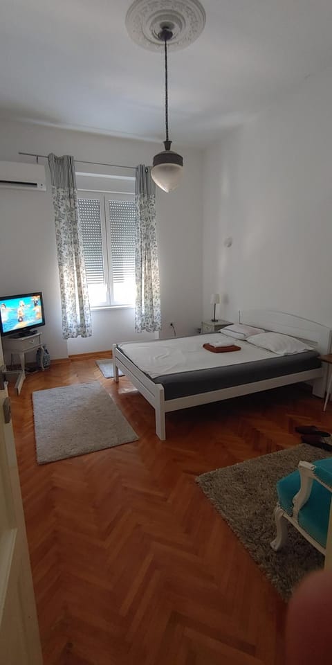 Cricket Park Hostel Hostel in Belgrade