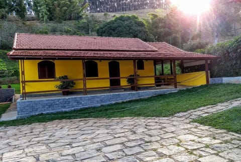 Chalés AABB Valença RJ Nature lodge in State of Rio de Janeiro