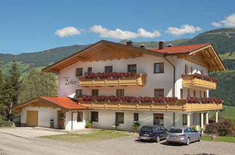 Facade/entrance, Summer