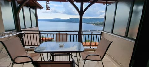 Pyrgadikia Paradise Apartment in Halkidiki