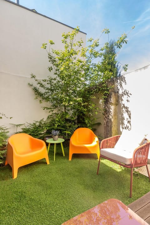 Patio, Spring, Day, Garden, Garden view, sunbed