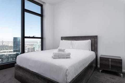 Nearby landmark, Bed, Bedroom, City view, Street view
