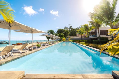 Day, Natural landscape, Pool view, Sea view, Swimming pool, sunbed