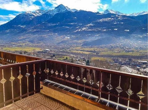 Natural landscape, Balcony/Terrace, Mountain view