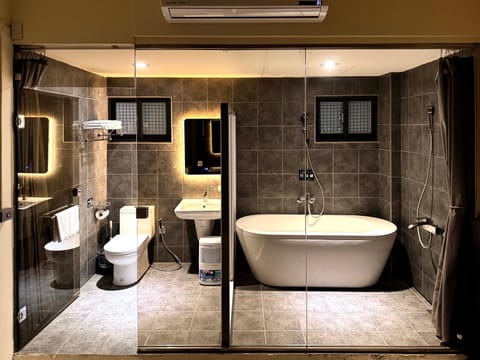 Toilet, Bathroom